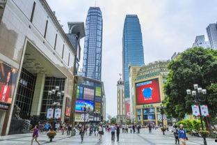 重庆商业街爆料视频,街头小吃与时尚潮流并存